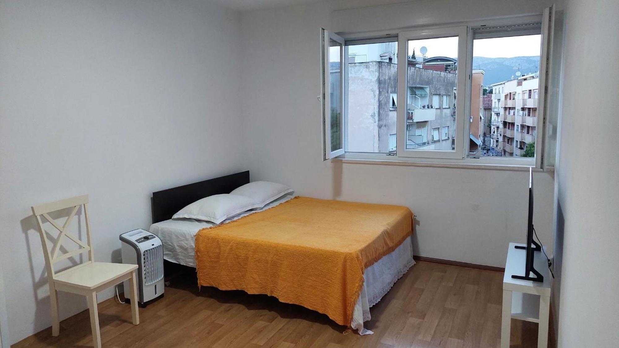 Room With Private Toilet And Terrace In City Center In Shared Apartment Спліт Екстер'єр фото
